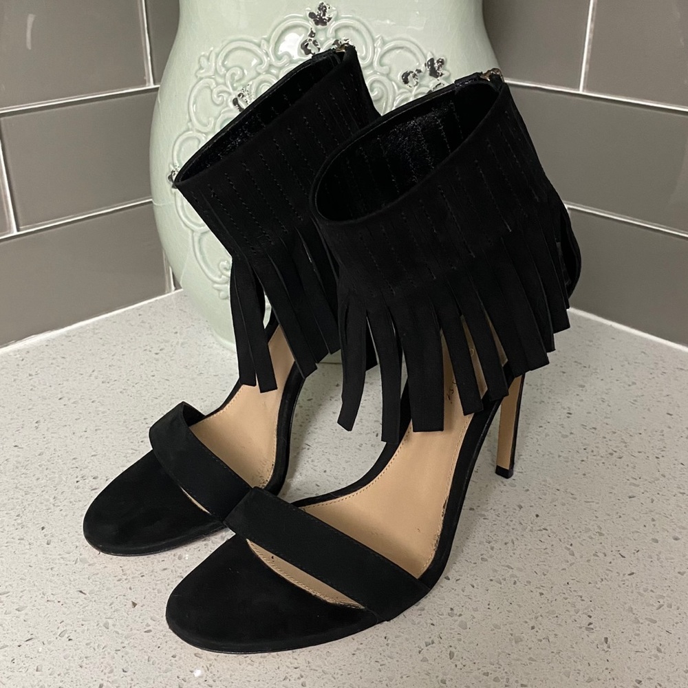 Authentic Gianvito Rossi Black Suede Fringe Heels - Picture 2 of 12